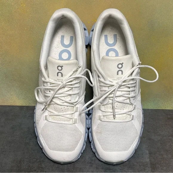 On Cloud 5 Women's White Running Shoes 59.98886 Size 8.5 - Picture 7 of 16